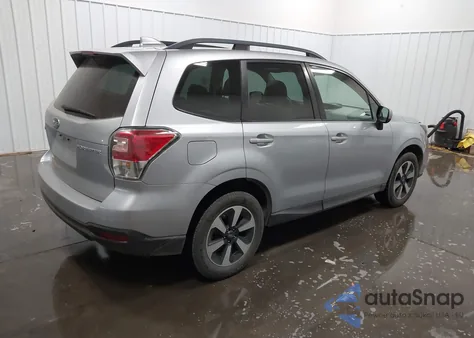 2018 Subaru Forester 2.5I Premium из США, поврежденный, VIN JF2SJAEC7JH561685